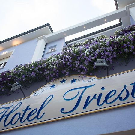 Hotel Trieste Cesenatico Esterno foto